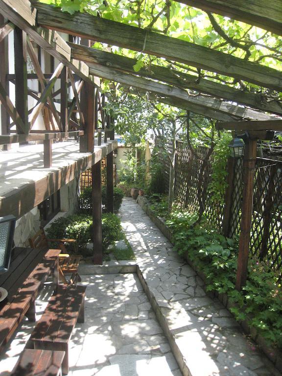 Guest House Voyno Dobrinisjte Rom bilde